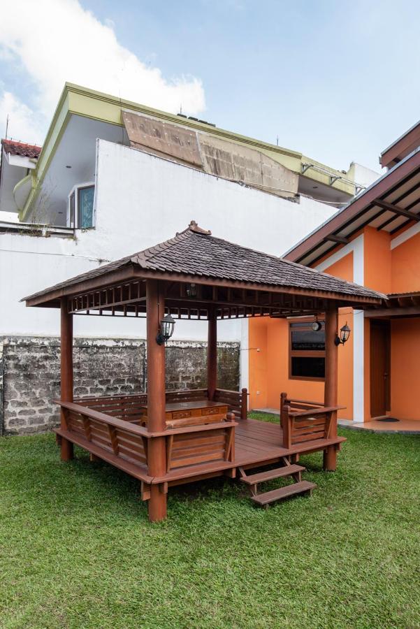 Prananto'S Villa レムバン エクステリア 写真